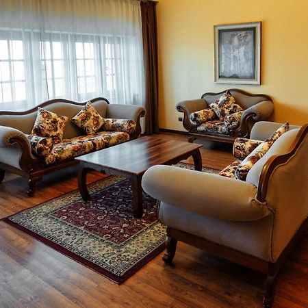 Park Hotel Kokshetau Shchūchīnsk Extérieur photo